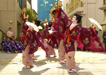 人数揃いを見に行こう